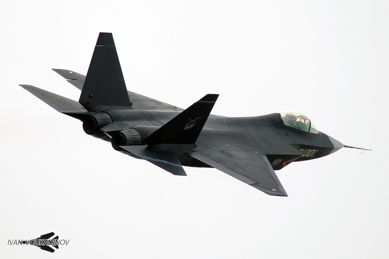 Illustration for article titled Pakistan Looking To Buy China's J-31 Stealth Fighter